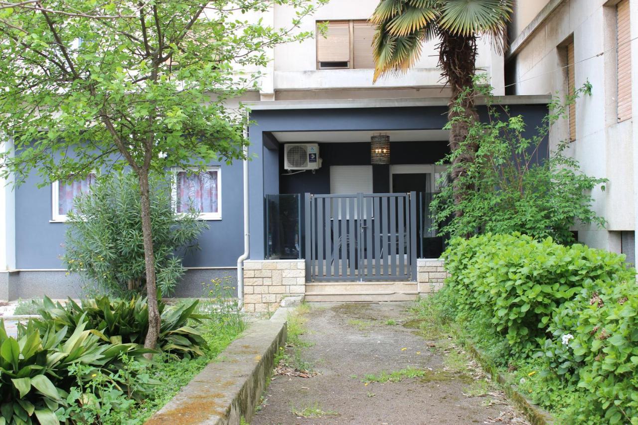 Marine Lux Apartments Póla Kültér fotó